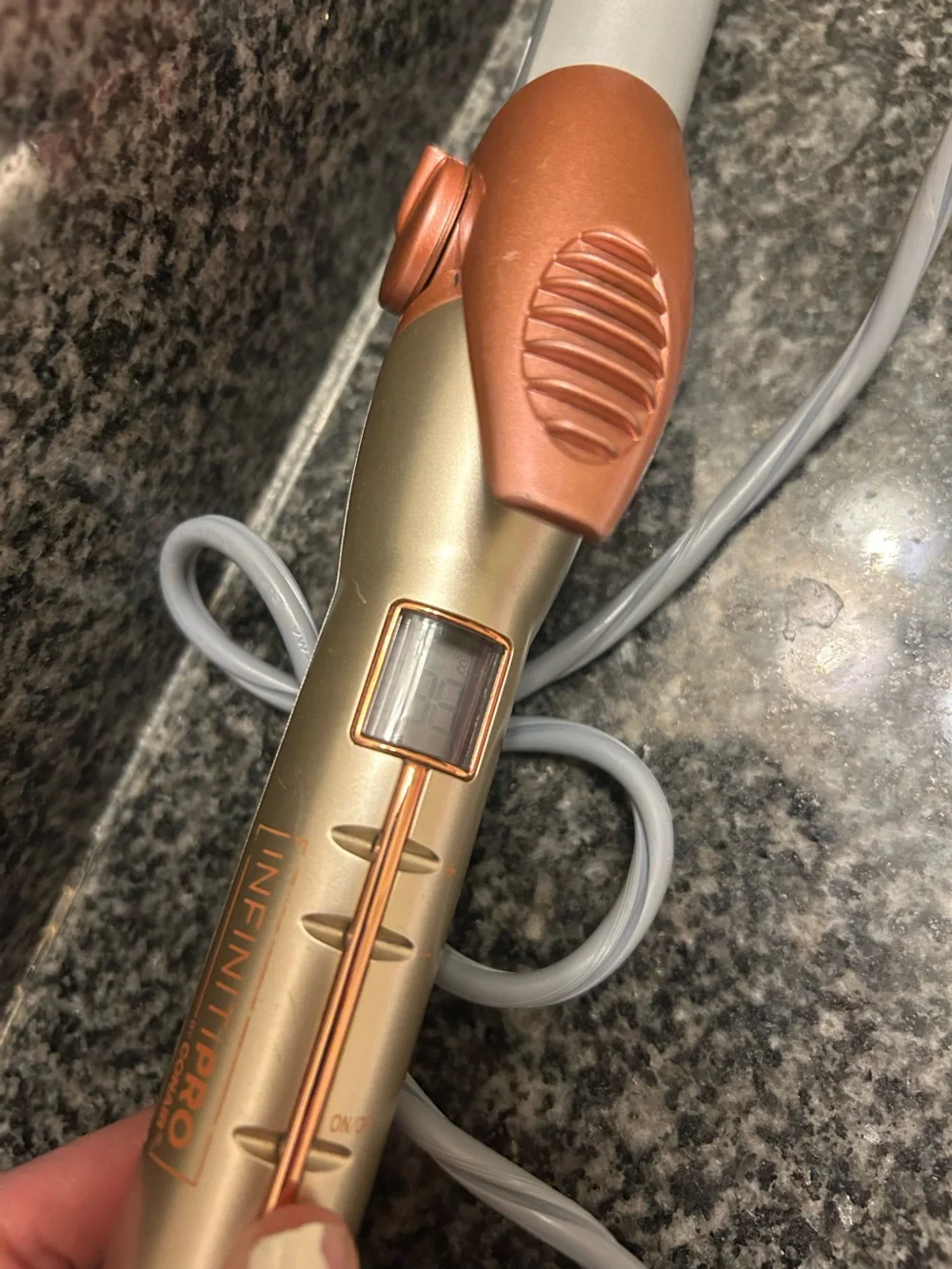 Conair InfinitiPRO Frizz Free Curling Iron